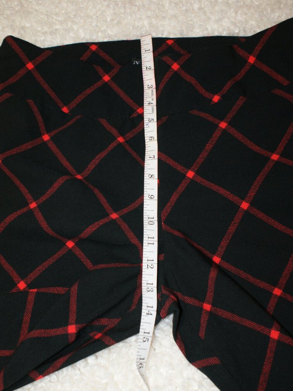 New York and Company Black with Red squares Ankle Pants - size XL - Picture 5 of 9